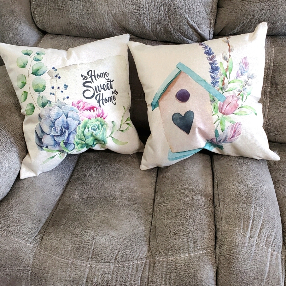 set of floral accent pillow COVERS 18"×18"